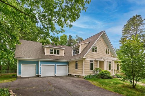 57 Tanglewood Rd, Amherst, MA, 01002-3407 | Card Image