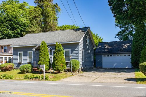 9 Halfmoon Dr, Waterford, NY, 12188-1127 | Card Image