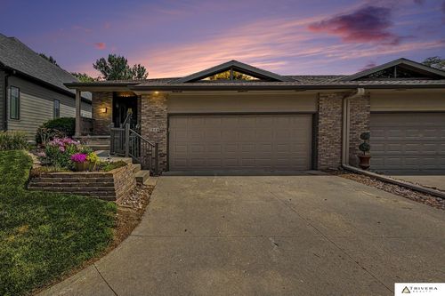 2948 Park Place Dr, Lincoln, NE, 68506-2817 | Card Image