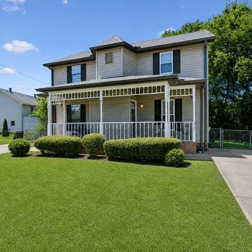 702 Enon Springs Rd W, Smyrna, TN, 37167-4010 | Card Image