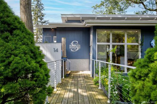 14 Mariners Ln, Northport, NY, 11768-1625 | Card Image