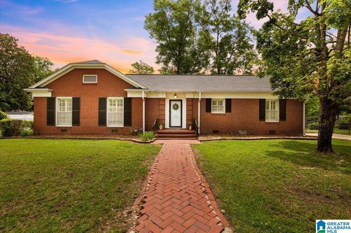 903 5th Ave N, Clanton, AL, 35045-2715 | Card Image