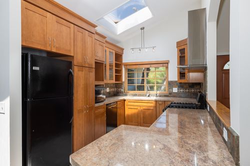 7337 Hillsboro Street, Goleta, CA, 93117 | Card Image