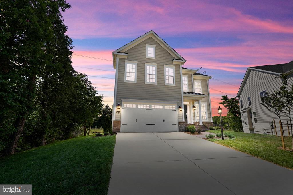Residential in WOODBRIDGE