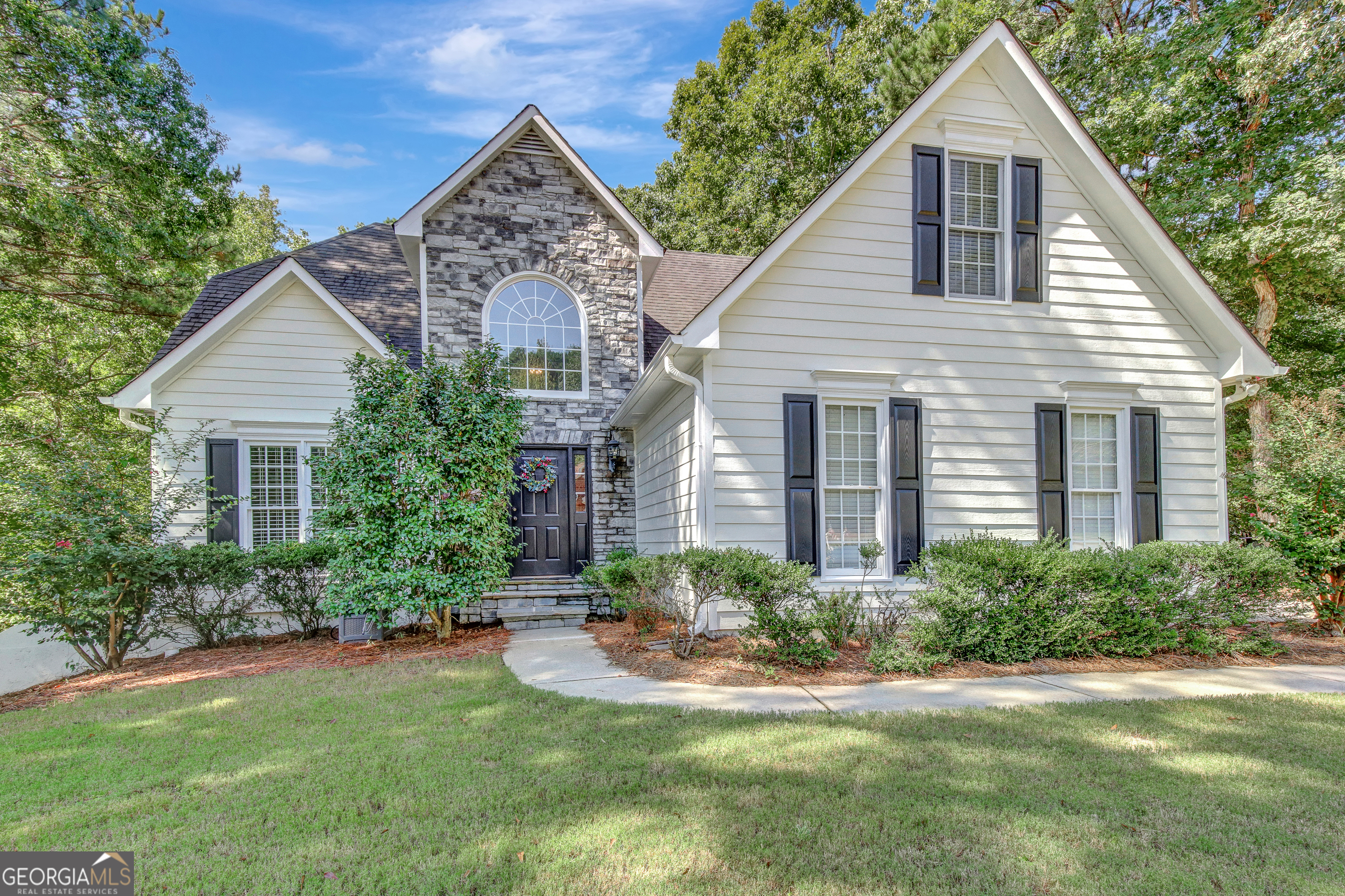 Cottage Cir, Fayetteville, GA 30215