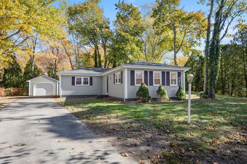 2 Crescent Rd, Carver, MA, 02330-1425 | Card Image