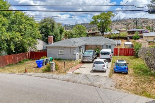 9747 Lakeview Rd, Lakeside, CA, 92040-4419 | Card Image