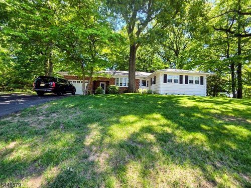 19 Dacotah Ave, Rockaway, NJ, 07866-1701 | Card Image
