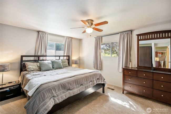 70 E Rustle Way, House other with 3 bedrooms, 2 bathrooms and 2 parking in Grapeview WA | Image 20