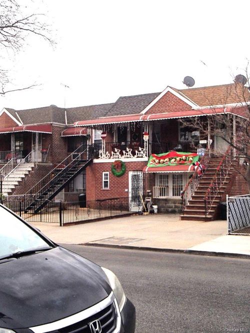 25 76th St, East Elmhurst, NY, 11370-1426 | Card Image