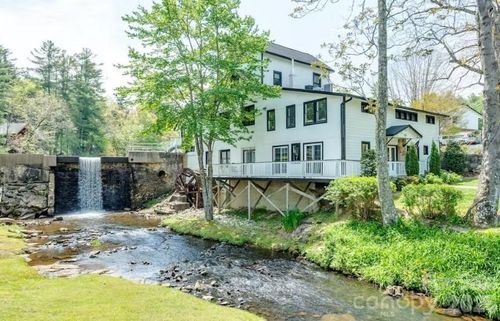220-1150 W Blue Ridge Rd, Flat Rock, NC, 28731-1806 | Card Image