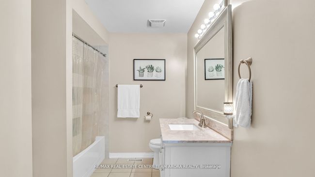 38 Intrigue Trail, House other with 4 bedrooms, 3 bathrooms and 2 parking in Brampton ON | Image 36