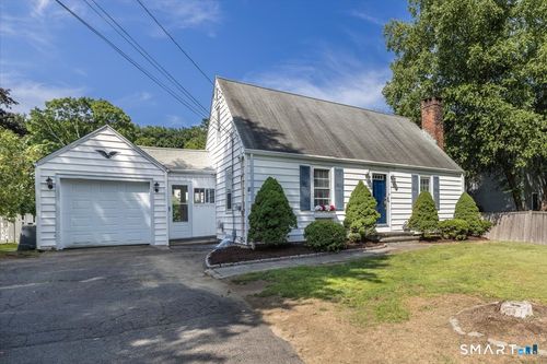 2759 Easton Tpke, Fairfield, CT, 06825-1007 | Card Image