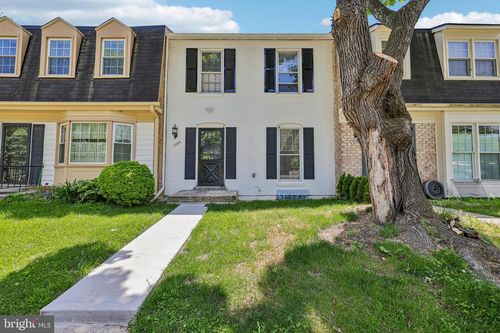 9306 Frostburg Way, GAITHERSBURG, MD, 20886-1450 | Card Image