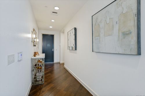 1702-4242 Broadway, San Antonio, TX, 78209-6471 | Card Image