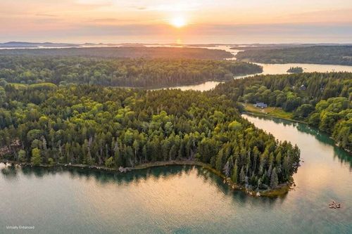 M4L18, 18-2 Merchants Point Dr, Deer Isle, ME, 04627 | Card Image