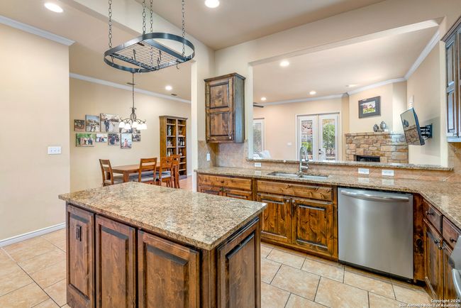 2789 Indian Wells Dr, House other with 3 bedrooms, 4 bathrooms and null parking in Kerrville TX | Image 5