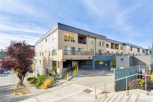 apt-714-321 10th Ave S, Seattle, WA, 98104-3716 | Card Image