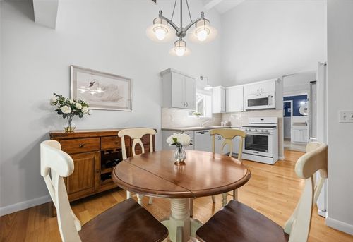 56-56 Southpoint Dr, Sandwich, MA, 02563-2669 | Card Image
