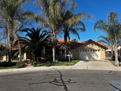 1860 Vassar Ct, Los Banos, CA, 93635-5318 | Card Image