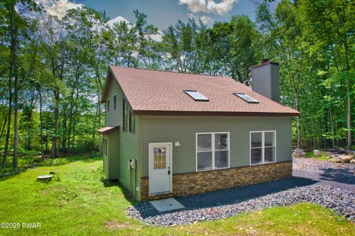 371 Underhill Dr, Tamiment, PA, 18371-9480 | Card Image