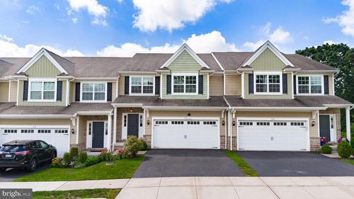 22 Addison Ln, COLLEGEVILLE, PA, 19426-2347 | Card Image