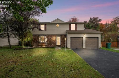 2504 Eden East Dr, Northwood, OH, 43619-2016 | Card Image