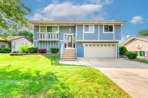 260 Cunningham Ln, Bloomingdale, IL, 60108-1916 | Card Image