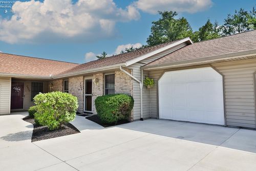 3853 Cambridge Pl, Lima, OH, 45804-3595 | Card Image