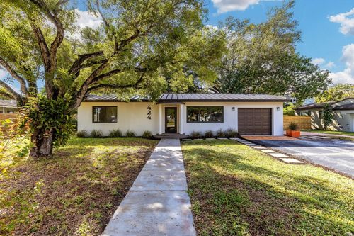 424 Ne 2nd St, Pompano Beach, FL, 33060-6204 | Card Image