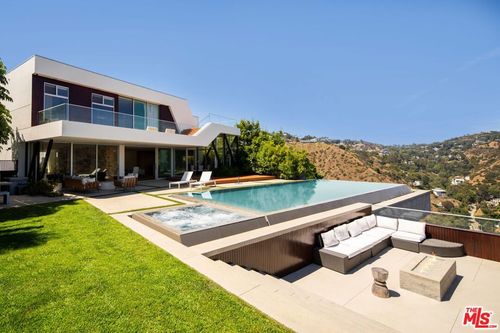 2008 Hercules Dr, LOS ANGELES, CA, 90046-2015 | Card Image