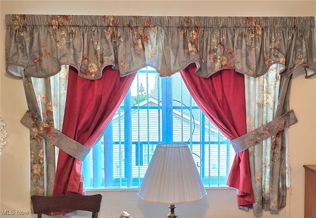 View of interior details | Image 21