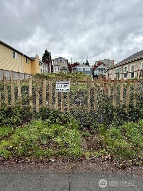 3122 Broadway, Everett, WA, 98201-4421 | Card Image