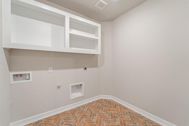 Note: Sample product photo. Actual exterior and interior selections may vary by homesite. Photo may be virtually staged | Image 7