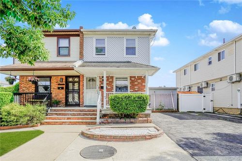 16 Cheryl Ave, Staten Island, NY, 10312-1405 | Card Image