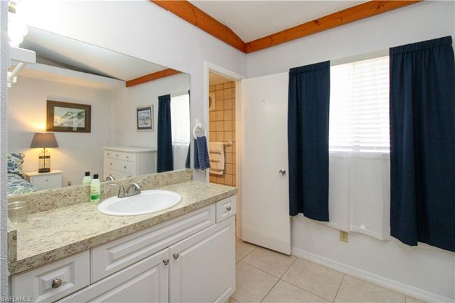 APT-306 - 826 Wiggins Pass Rd, Condo with 1 bedrooms, 1 bathrooms and 1 parking in NAPLES FL | Image 23