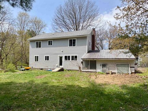 18 Hazen St, Norwich, VT, 05055-9306 | Card Image