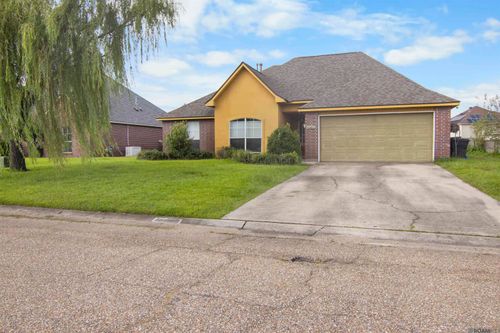 40450 Hawthorne Dr, Darrow, LA, 70725-2509 | Card Image