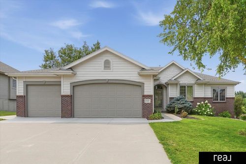 10620 S 213th St, Gretna, NE, 68028-6912 | Card Image