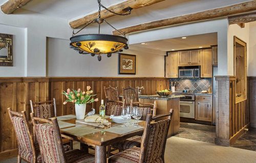 226-7 Whiteface Inn Ln, Lake Placid, NY, 12946-1275 | Card Image