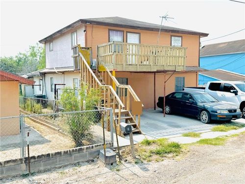 8014 N Lopez St, Rio Grande City, TX, 78582-6781 | Card Image