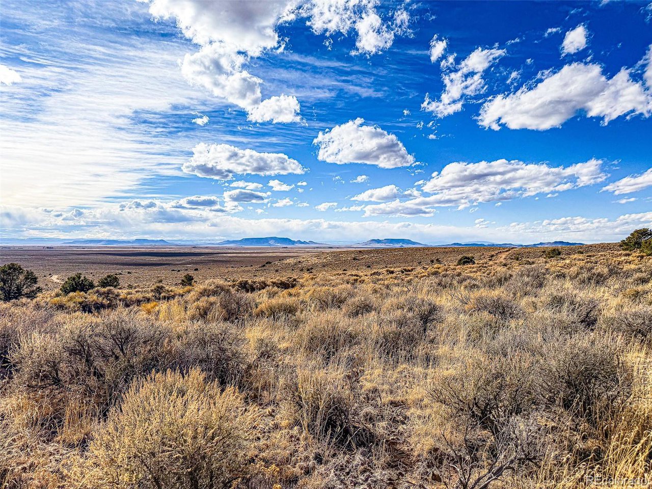Land in San Luis