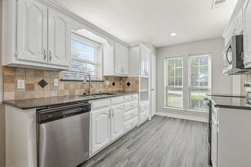 2304 Twilight Cir, Plano, TX, 75093-3834 | Card Image