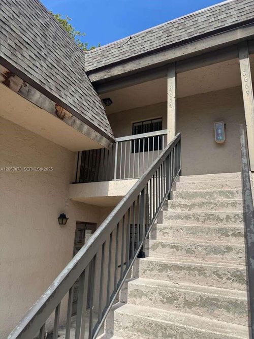 8j-3675 Nw 94th Ave, Sunrise, FL, 33351-6460 | Card Image