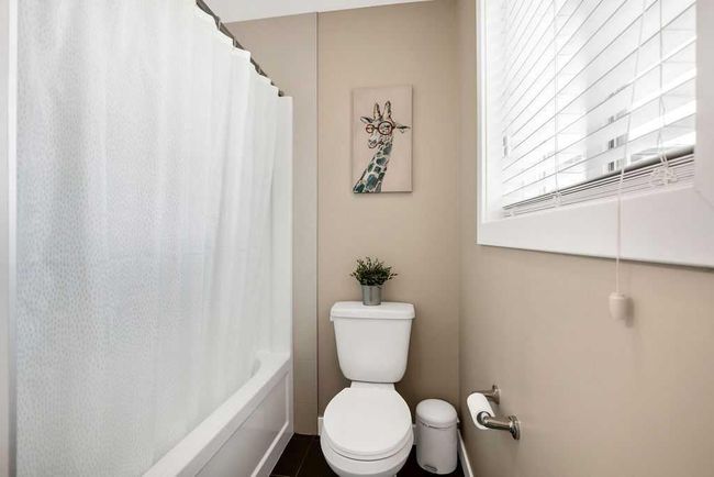 5 Drake Landing Loop, House detached with 3 bedrooms, 2 bathrooms and 5 parking in Okotoks AB | Image 32
