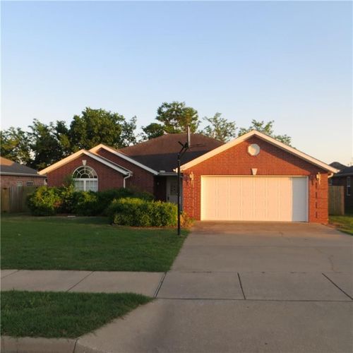 2401 Sw 20th St, Bentonville, AR, 72713-9439 | Card Image