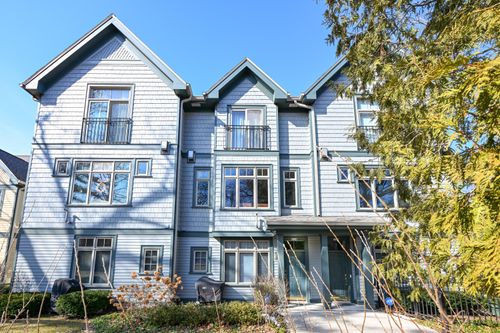 2224 E Edgewood Ave, Shorewood, WI, 53211-2938 | Card Image