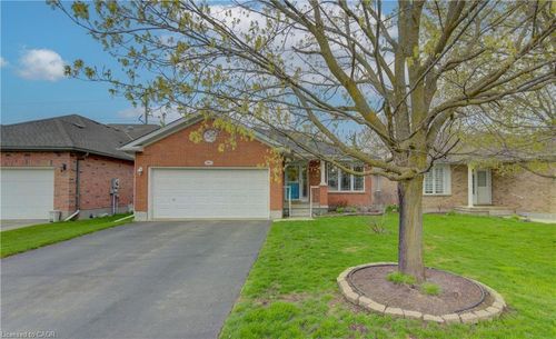 487 Brentcliffe Dr, Waterloo, ON, N2T2R8 | Card Image