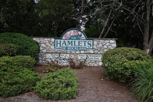 269 Treetop Cir, Nanuet, NY, 10954-1021 | Card Image