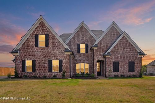 4365 Edison Dr, Nesbit, MS, 38651-8211 | Card Image